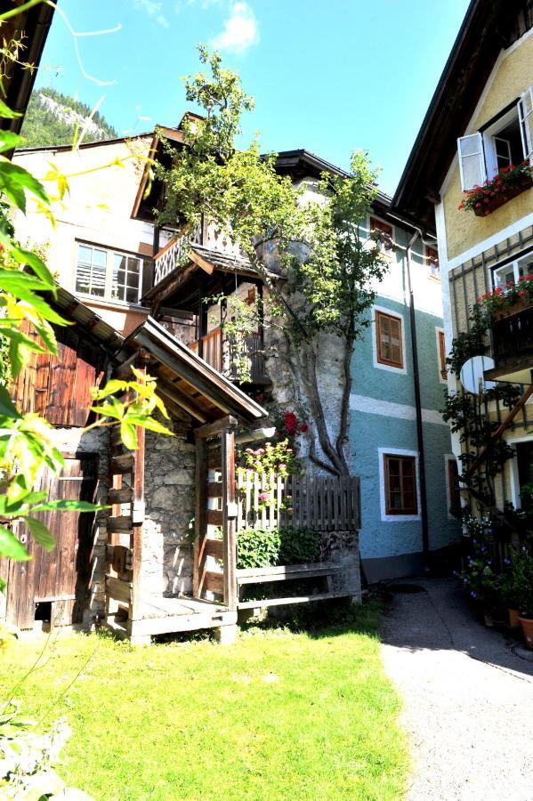 Haus Am Hof - 15Th Century House At The Lake, Near The Marketplace, With A Balcony Hallstatt Exterior foto